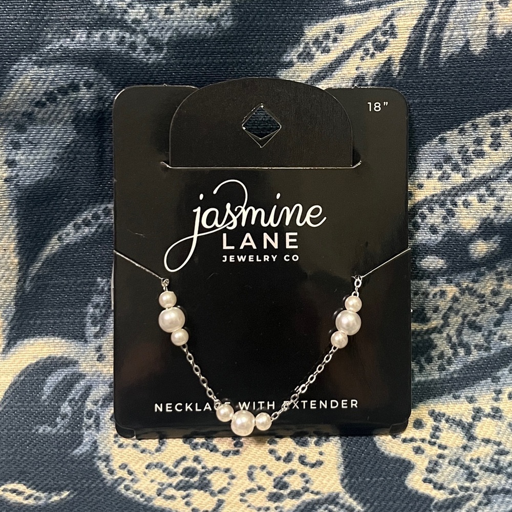 Jasmine Lane 18” White Pearl Necklace With Extender